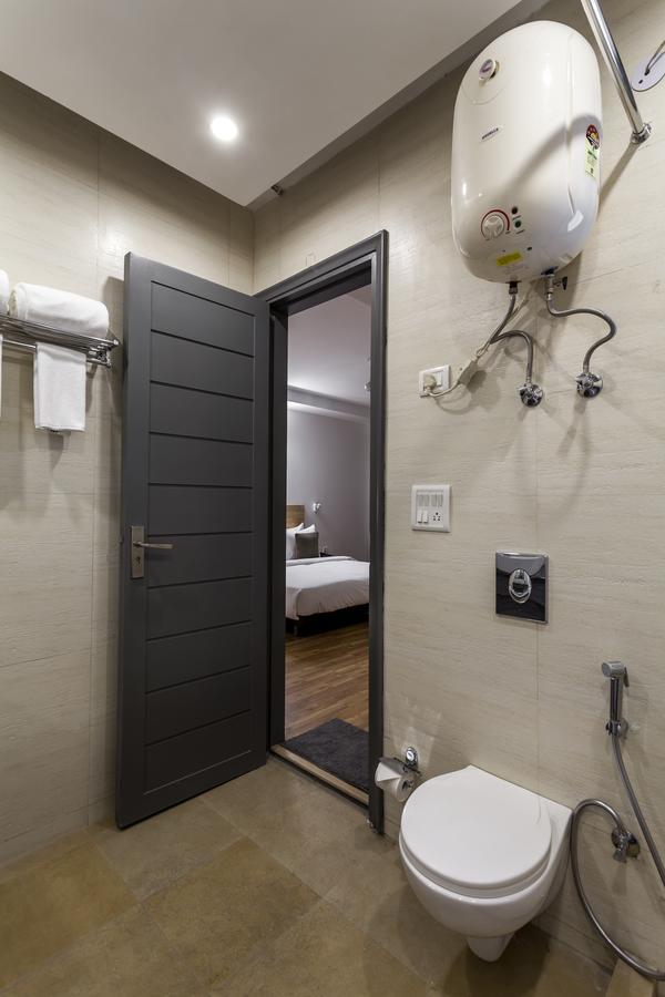 Oyo Townhouse 010 La Paradise นิวเดลี ภายนอก รูปภาพ